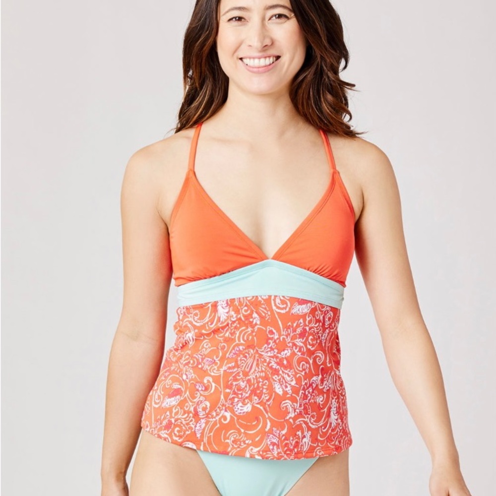 NWT Carve swimsuit. Tankini is sunset w/Lisbon and bottoms are Lagos.